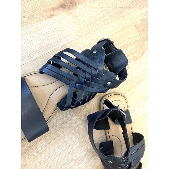 NWOB Born Black Leather Gladiator Sandals 8 - Picture 3 of 12